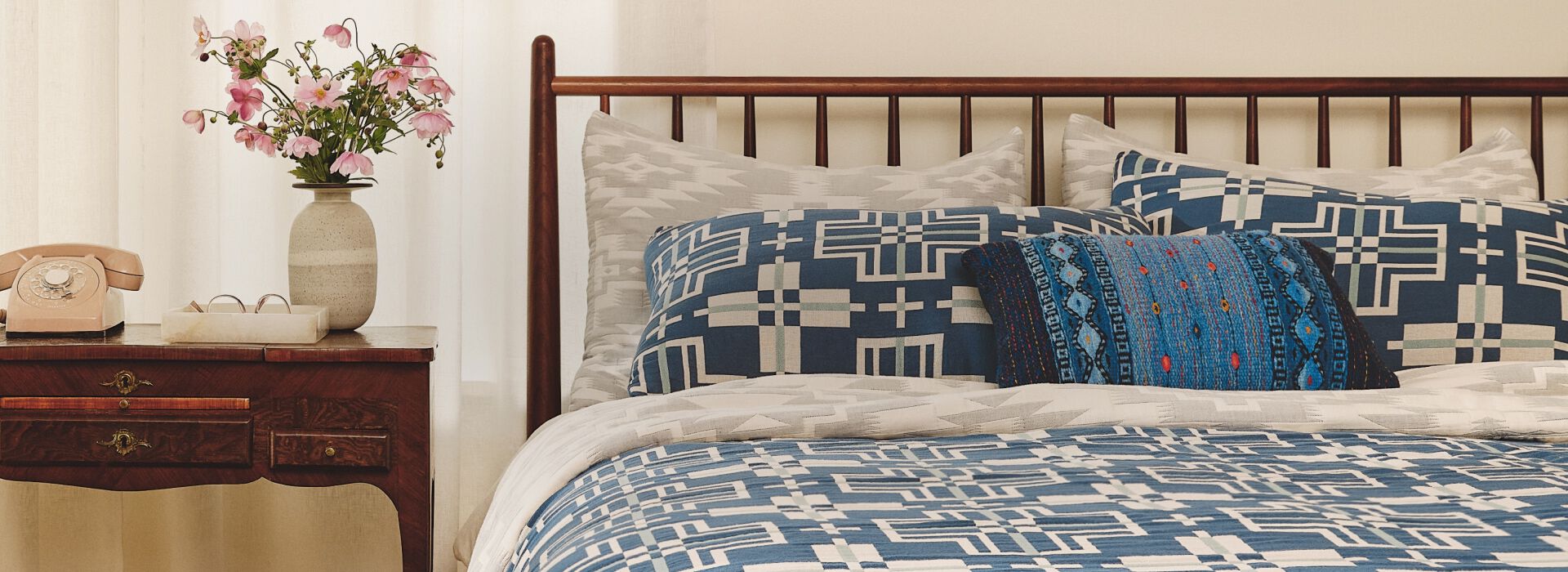 Pendleton San Marcos Matelasse Coverlet in New Ocean Blue