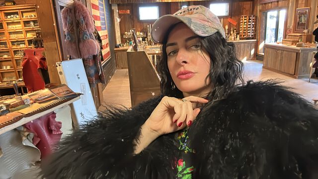 Image of Lindsey Thornburg in her studio